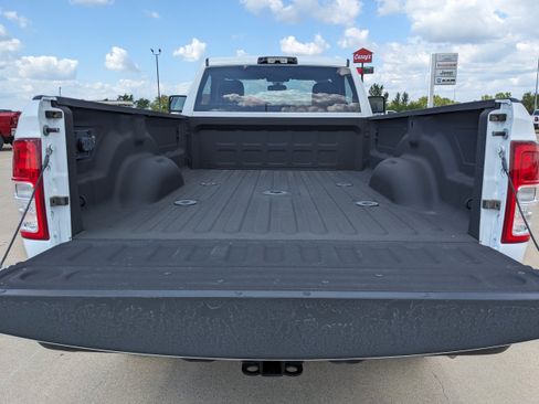 Used 2023 RAM 3500 Tradesman AWD/4WD image 13