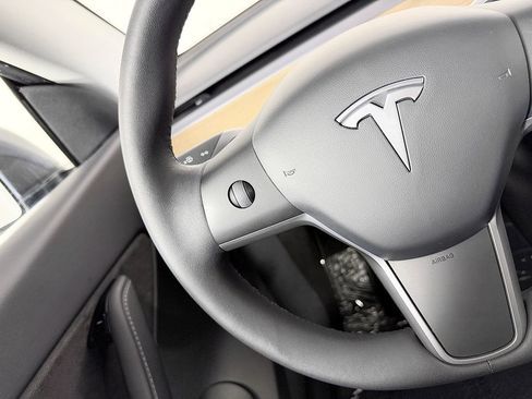 Used 2020 Tesla Model Y Long Range AWD/4WD image 50