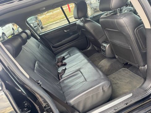 Used 2011 Cadillac DTS Limousine image 25