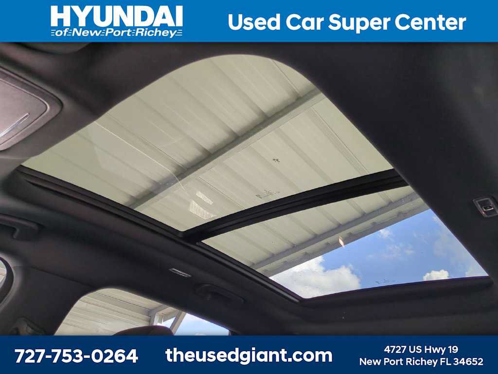 Used 2024 Lincoln Nautilus Reserve w/ Equipment Group 202A AWD/4WD image 23