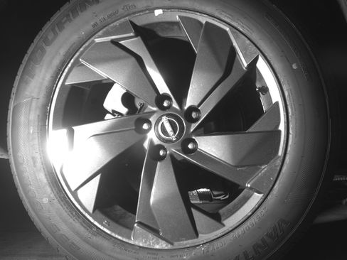 Used 2025 Nissan Rogue SV FWD image 15