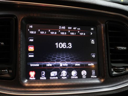 Used 2016 Dodge Challenger SXT Plus image 25