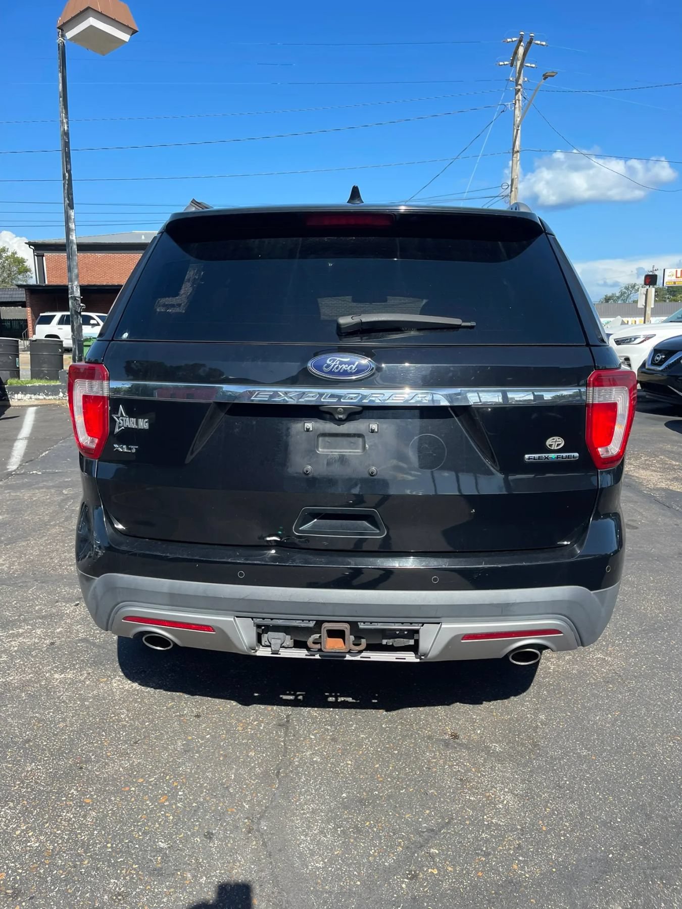 Used 2016 Ford Explorer XLT FWD image 6
