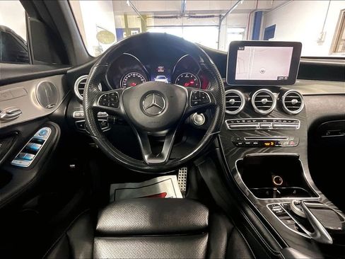 Used 2019 Mercedes-Benz GLC 300 4MATIC Coupe image 17