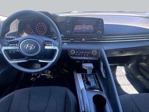 Used 2023 Hyundai Elantra SEL w/ Cargo Package FWD image 15
