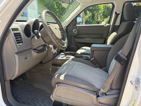 Used 2007 Dodge Nitro SXT AWD/4WD image 11
