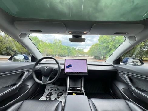 Used 2019 Tesla Model 3 Standard Range Plus RWD image 27