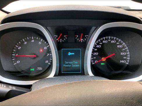 Used 2017 Chevrolet Equinox LS FWD image 13