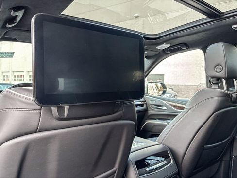 Used 2023 Cadillac Escalade Sport Platinum w/ LPO, ONYX Package image 14