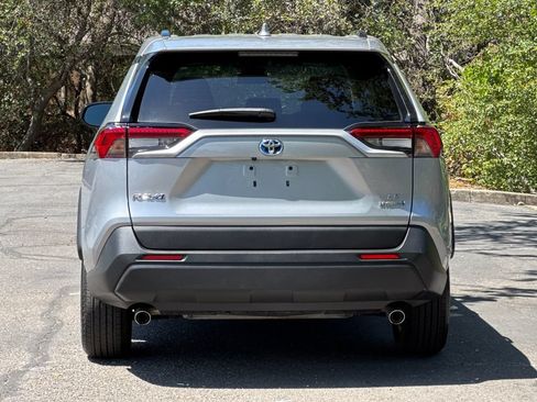 Used 2024 Toyota RAV4 LE AWD/4WD image 6