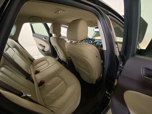 Used 2013 Buick Verano Leather FWD image 32