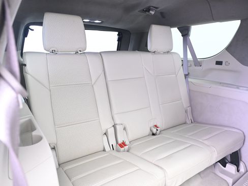 Used 2022 Cadillac Escalade ESV Premium Luxury Platinum AWD/4WD image 21