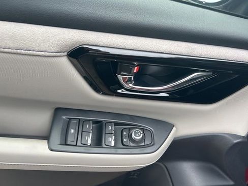 Used 2025 Subaru Forester Limited image 15