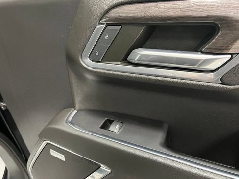 Used 2022 Chevrolet Silverado 1500 LTZ AWD/4WD image 56