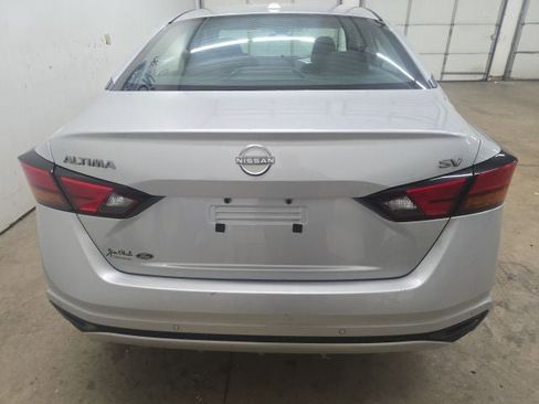 Used 2023 Nissan Altima 2.5 SV FWD image 10