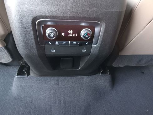 Used 2023 Chevrolet Tahoe Premier w/ Premium Package 2 image 31