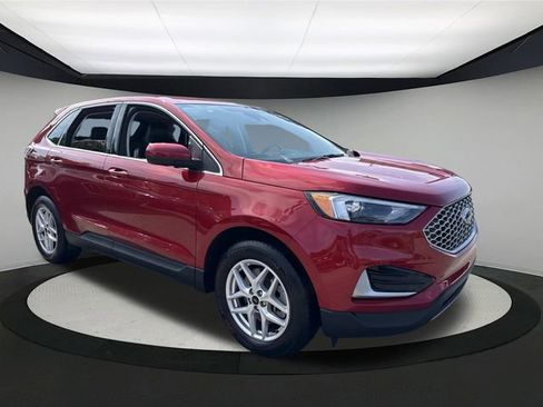 Used 2024 Ford Edge SEL image 4