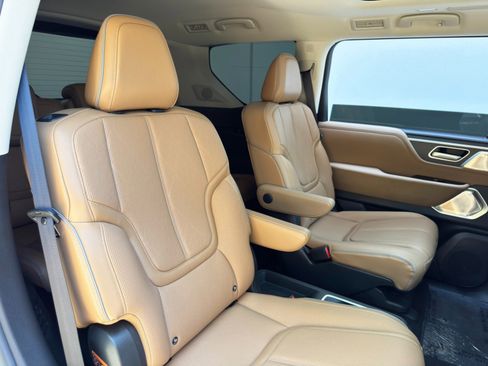 Used 2025 INFINITI QX80 Sensory w/ Premium Cargo Package AWD/4WD image 46