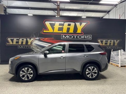 Used 2023 Nissan Rogue SV AWD/4WD image 3