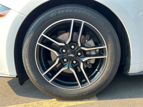 Used 2021 Ford Mustang Premium RWD image 31