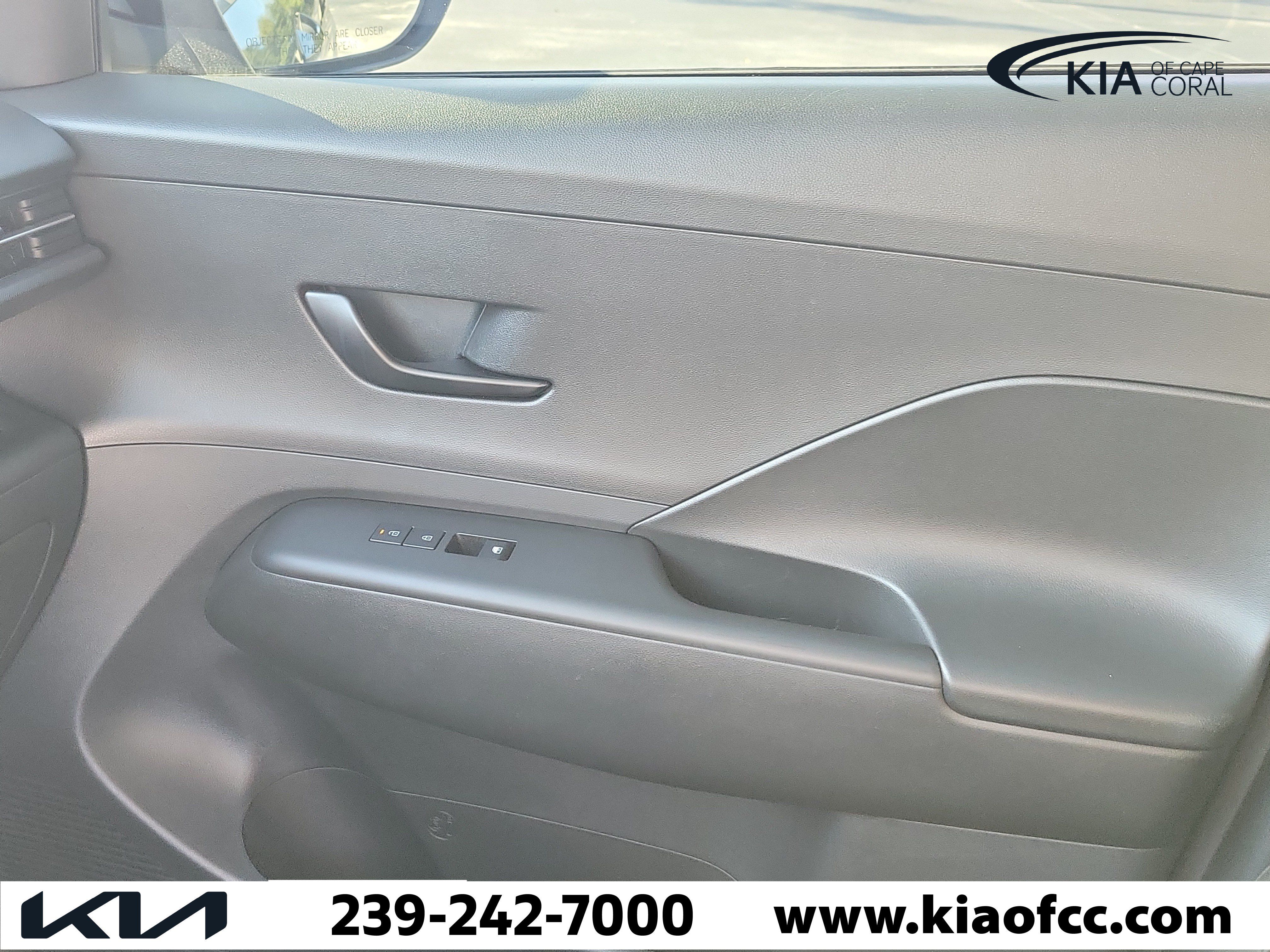 Used 2024 Hyundai Kona SEL w/ Convenience Package FWD image 28