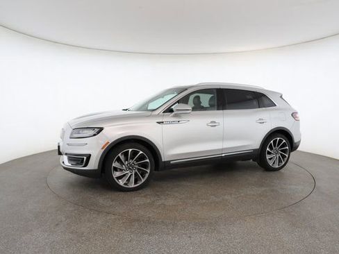 Used 2019 Lincoln Nautilus Reserve w/ Driver Assistance Package image 4