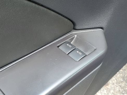 Used 2010 Ford Mustang GT RWD image 20