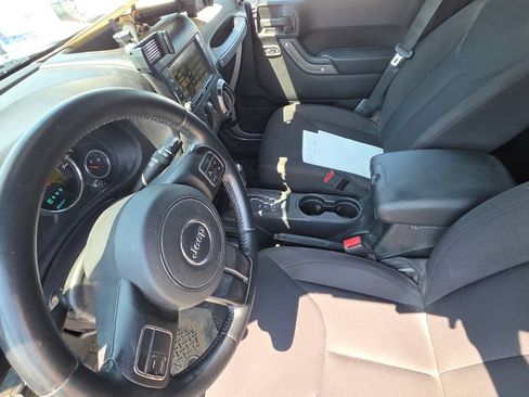 Used 2015 Jeep Wrangler Unlimited Sport w/ Quick Order Package 24S AWD/4WD image 12