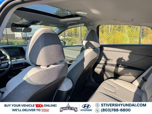 Certified 2025 Hyundai Elantra Limited w/ Cargo Package image 25