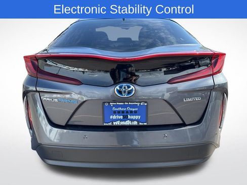Used 2020 Toyota Prius Prime Limited image 6