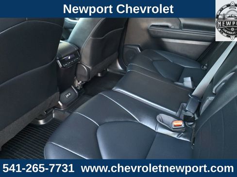 Used 2022 Toyota Highlander XLE image 13