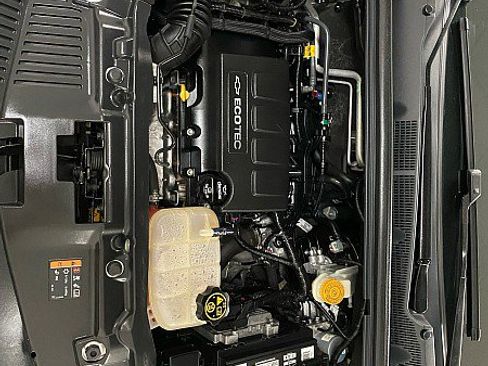 Used 2018 Chevrolet Trax LS image 14