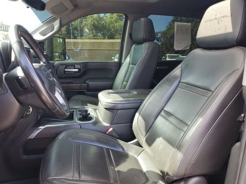 Used 2022 GMC Sierra 2500 Denali w/ Denali Black Diamond Edition AWD/4WD image 5