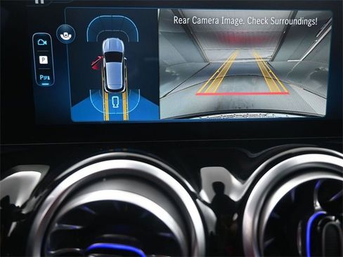 New 2025 Mercedes-Benz GLA 250 image 31