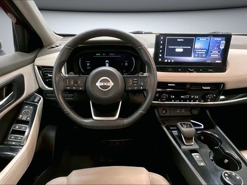 Used 2024 Nissan Rogue SL image 8