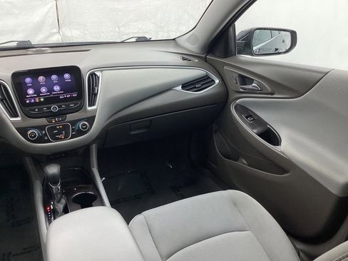 Used 2022 Chevrolet Malibu LS w/ Driver Confidence Package II image 27