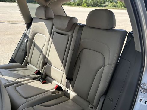 Used 2011 Audi Q5 2.0T Premium Plus AWD/4WD image 40