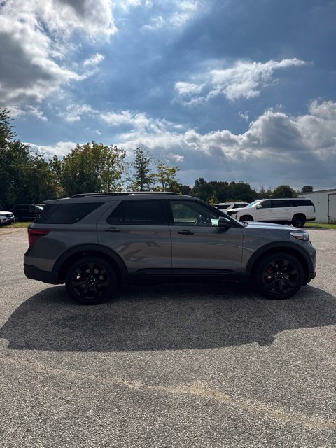 Used 2023 Ford Explorer ST w/ Equipment Group 401A AWD/4WD image 4