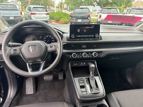 Used 2024 Honda CR-V EX image 23