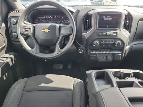 Used 2023 Chevrolet Silverado 1500 Custom image 12
