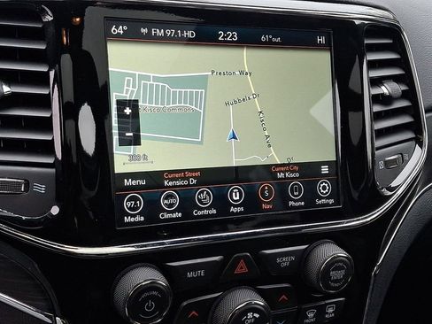 Used 2020 Jeep Grand Cherokee Limited w/ Luxury Group II image 20