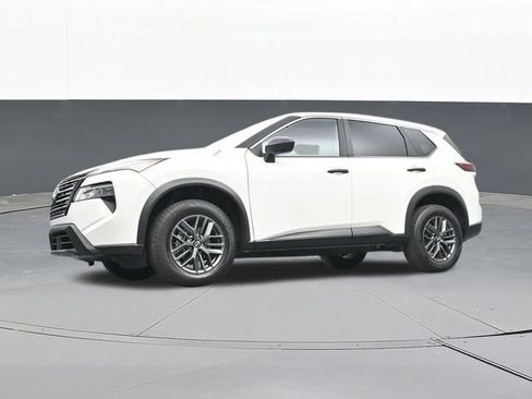 Used 2024 Nissan Rogue S image 56