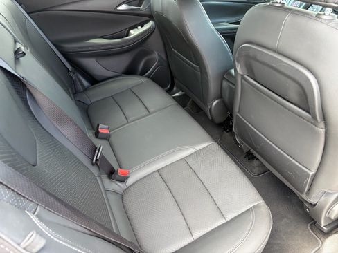 Used 2023 Buick Encore GX Essence w/ Experience Buick Package FWD image 28