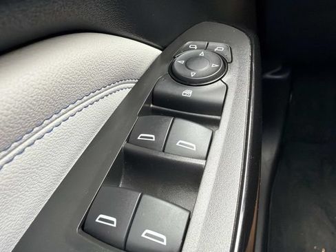 Used 2024 Chevrolet Trax LT FWD image 19