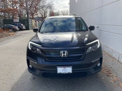 Certified 2022 Honda Pilot Special Edition image 3