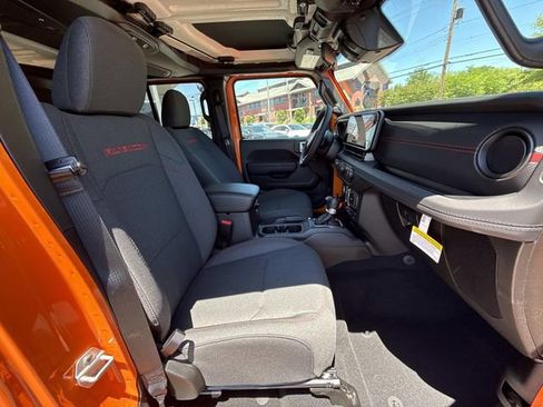 New 2026 Jeep Wrangler Unlimited Rubicon AWD/4WD image 40