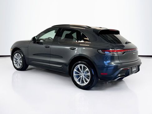 Certified 2025 Porsche Macan AWD/4WD image 3