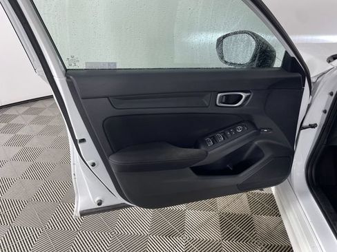Used 2022 Honda Civic Sport image 11
