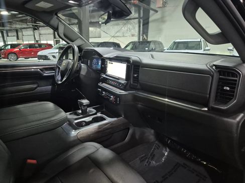 Certified 2024 Chevrolet Silverado 1500 LTZ w/ LTZ Premium Package AWD/4WD image 31