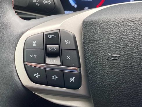 Used 2026 Ford Explorer Active w/ Active Comfort Package AWD/4WD image 19